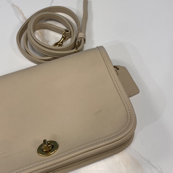 Authentic Vintage Coach Pocket Bag in Bone 9755 - Picture 13 of 16